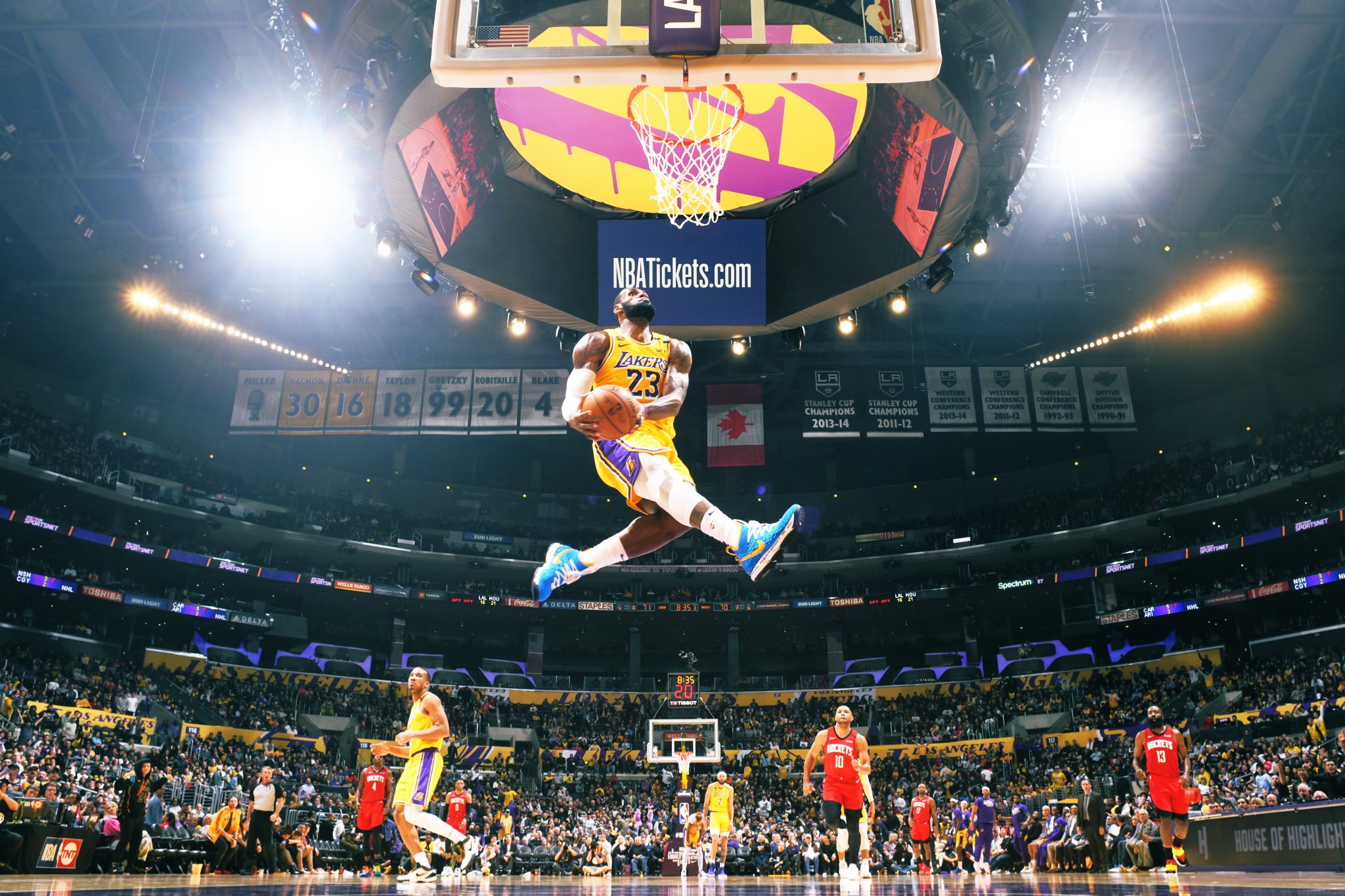 点与禁区质 点与禁区质